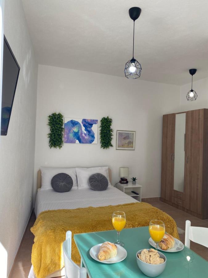 Apartment Sara Traù Esterno foto