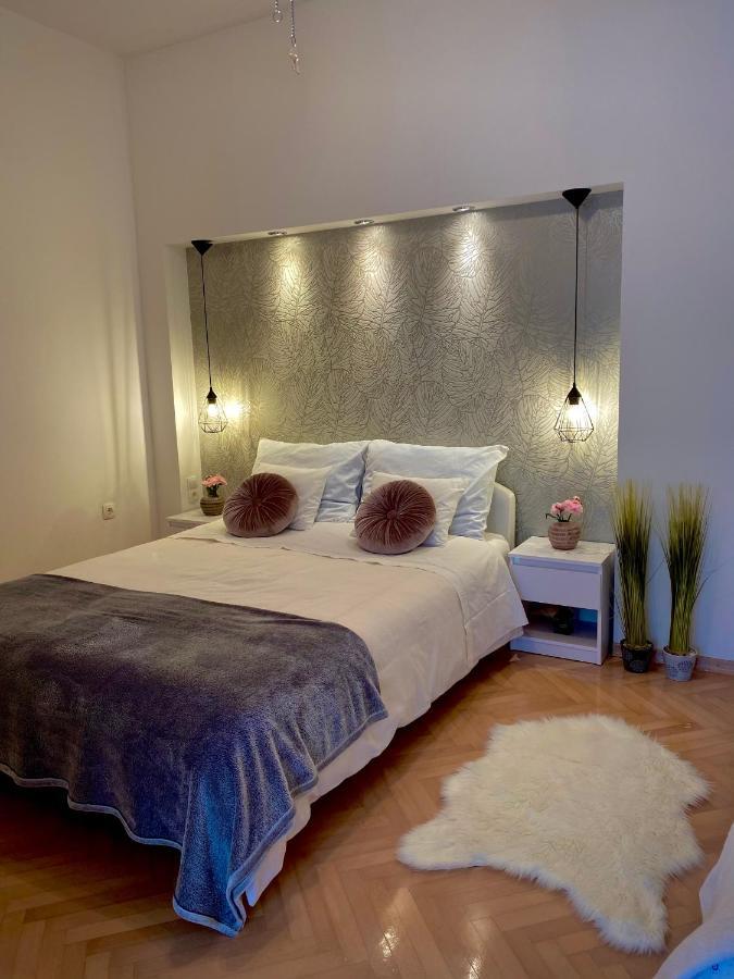 Apartment Sara Traù Esterno foto